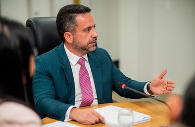 Paulo Dantas discute em São Paulo instalação de fábrica de produtos higiênicos em Alagoas
