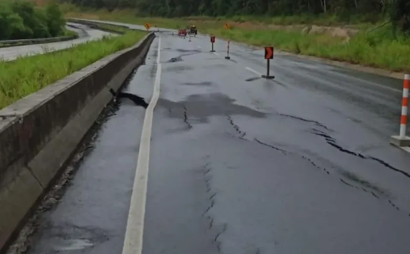 Trecho da BR-101 em São Miguel dos Campos é interditado totalmente