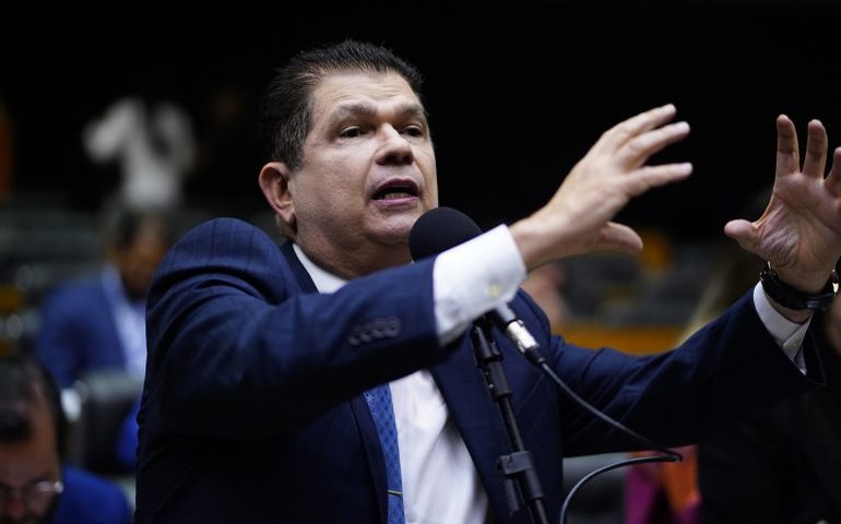 Prefeitos temem fim do ISS na reforma tributária, diz deputado