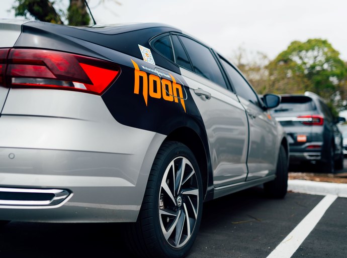 Projeto de Lei obriga aplicativos de transporte a oferecer motoristas mulheres na “Bandeira Rosa”