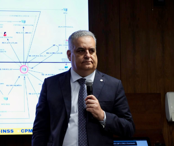 “Retrato da imoralidade”, dispara Alfredo Gaspar ao apontar enriquecimento familiar e desvio de recursos no Sindnapi