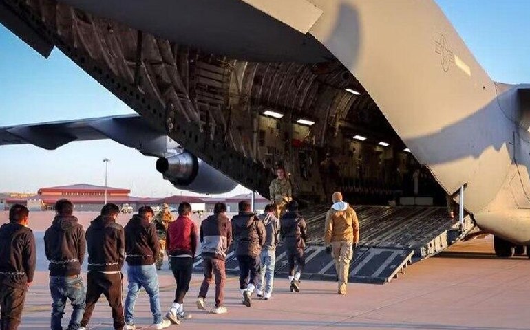 Trump já deportou cerca de 113 mil imigrantes em 9 meses; mais de 1.300 são brasileiros