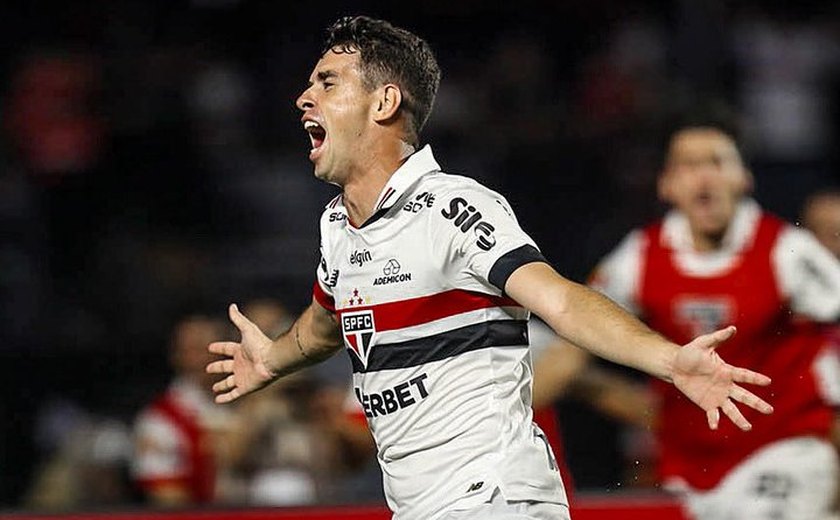 Oscar e Lucas brilham, São Paulo vence Corinthians e mantém freguesia recente contra o rival