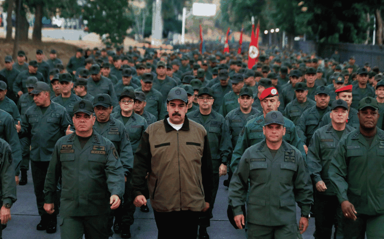Dez soldados e policiais são condenados a 30 anos de prisão por ‘conspiração’, na Venezuela