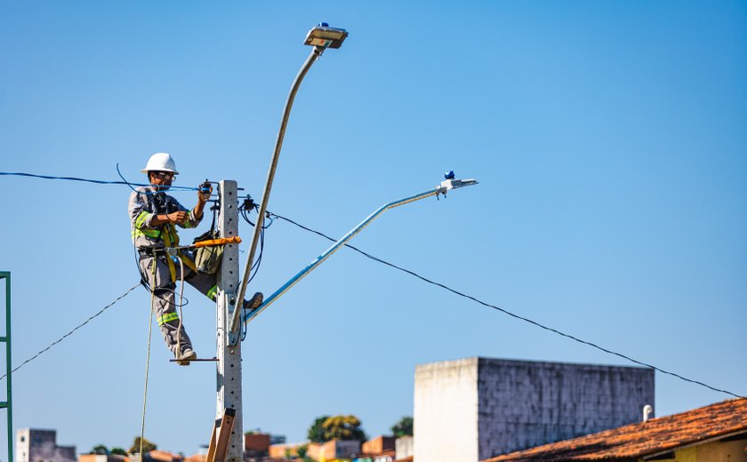 Rede de iluminação de Maceió recebeu mais de 3 mil manutenções em fevereiro