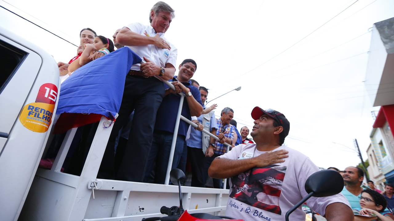 Vale do Paraíba vibra com caravana de Collor e Renan Filho