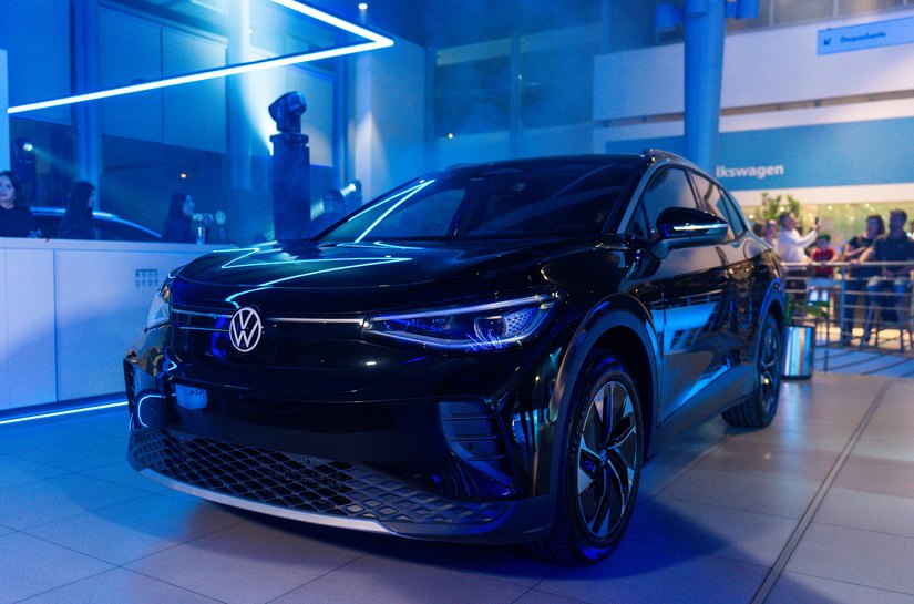 Com mercado aquecido e demanda crescente, Volkswagen ID.4 retorna ao Brasil