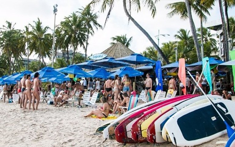Veja dicas para cuidar da pele durante o verão
