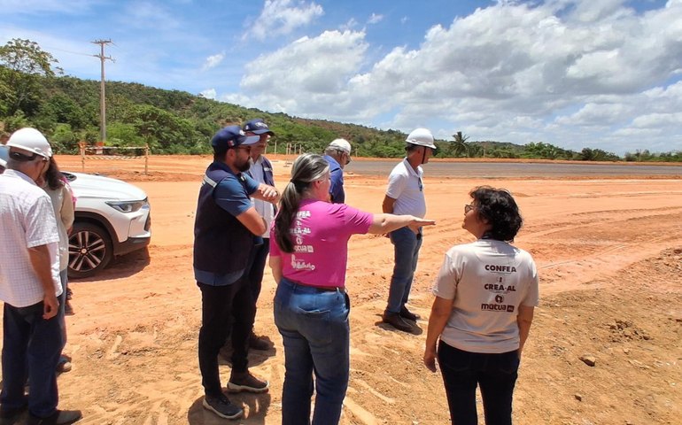 Crea-AL acompanha avanços no primeiro trecho das obras da AL-102 Norte