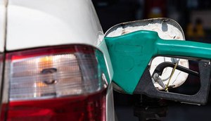 Após novo corte da Petrobras, gasolina fica R$ 0,25 mais barata nas distribuidoras / Foto: Foto: Edu Garcia/R7