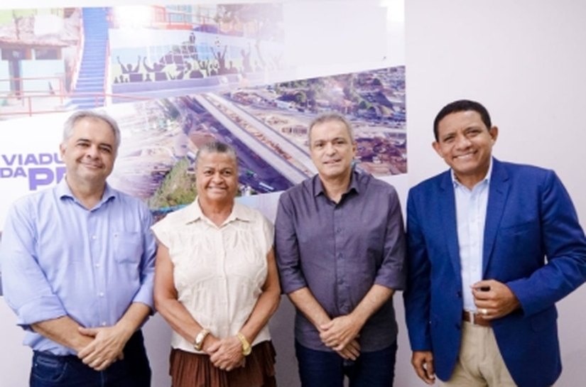 Tia Júlia, Paulo Dantas, Silvio e Júlio garantem início das obras de pavimentação no Sabiá