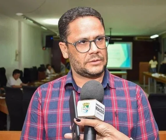 A caneta de Rony Mota e a cadeia de decisões dos R$ 117 milhões do Iprev da prefeitura de Maceió