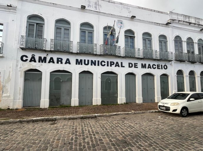 Câmara publica nomeação de mais quatro servidores aprovados no concurso de 2024