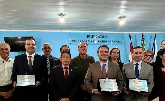 Senador Renan Calheiros prestigia lideranças em Sessão Solene em Cajueiro