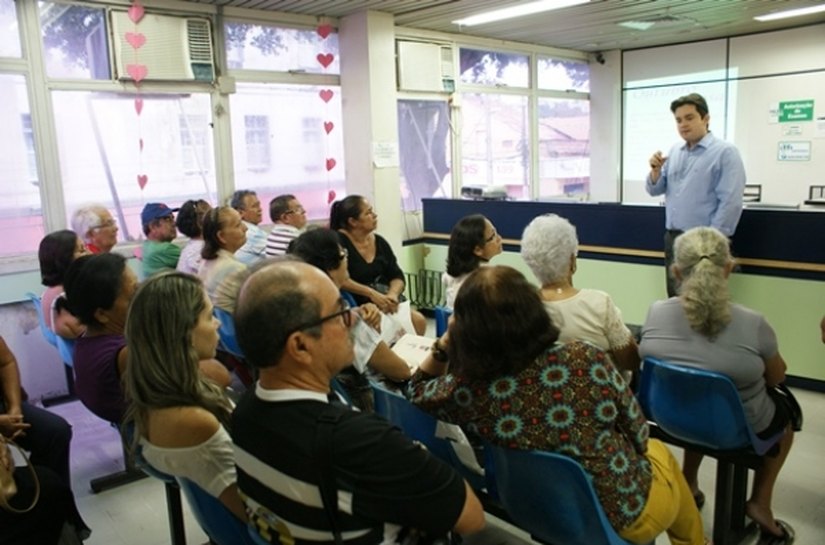 Palestra alerta para prevenção e diagnóstico precoce do câncer de mama