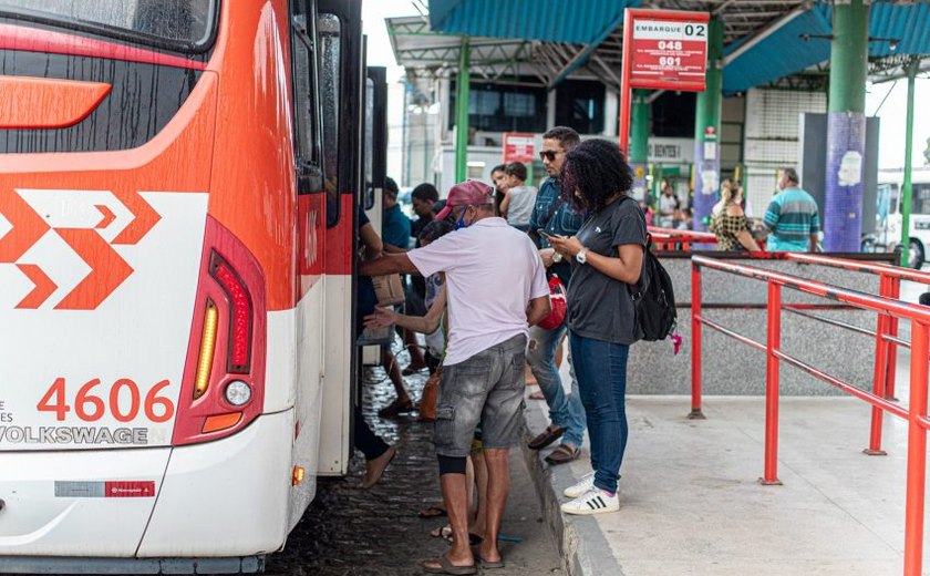 Nova linha de ônibus vai conectar o Benedito Bentes ao Eustáquio Gomes pela Avenida Marília Mendonça