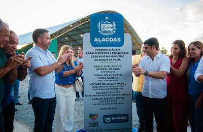 Governador inaugura obra do Minha Cidade Linda em Jequiá da Praia