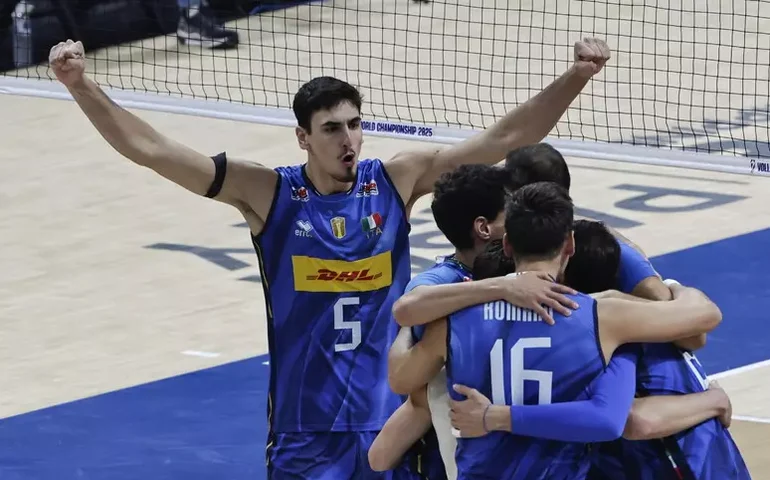 Itália dá o troco, vence a Bélgica e chega à semifinal do Mundial