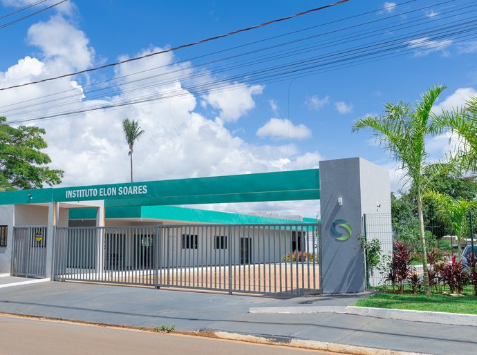 Jovem autista supera dificuldades e encontra oportunidade de crescimento na construção civil