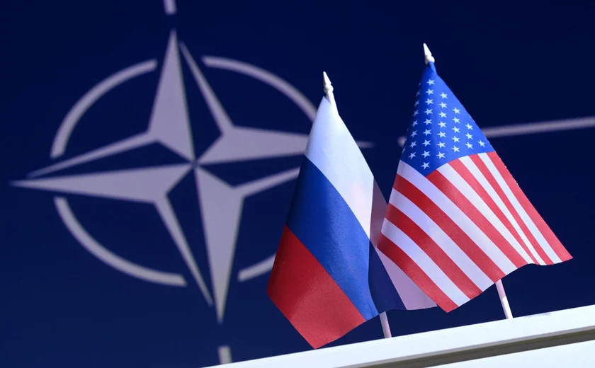 EUA e Rússia começaram século XXI com 'front unido' contra terrorismo e armas nucleares, diz analisa