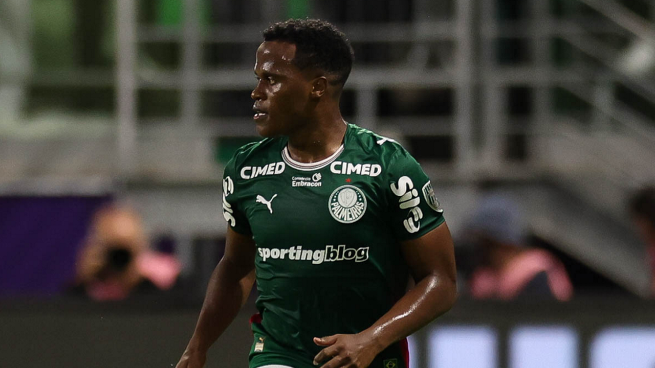 Atacante do Palmeiras provoca Fluminense nas redes sociais