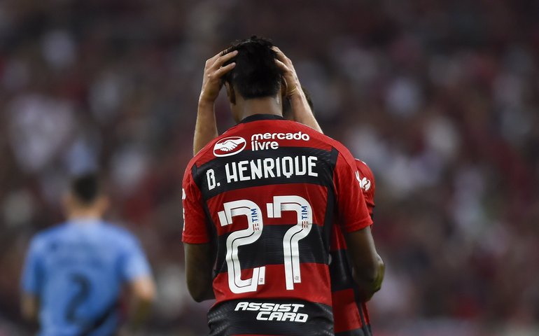 Bruno Henrique entra e garante virada do Flamengo sobre o Athletico-PR na Copa do Brasil