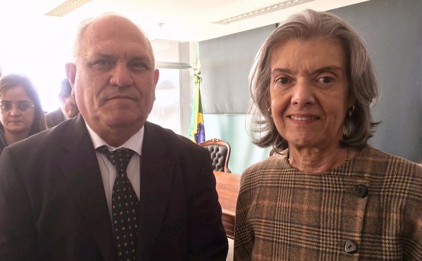 Presidente Otávio Praxedes se reúne com ministra Cármen Lúcia em Brasília