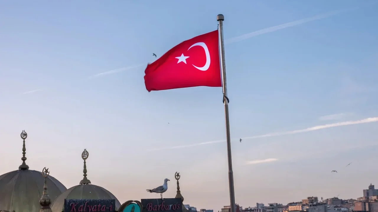 Taxa anual do CPI da Turquia desacelera a 33,52% em julho e fica abaixo do esperado