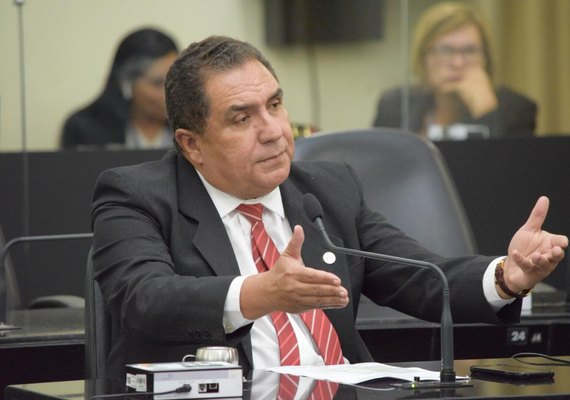Inácio Loiola se posiciona contrário à politica de privatizações em Alagoas