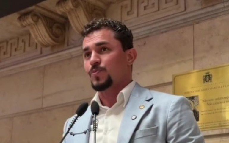 Justiça solta vereador suspeito de negociar campanha com facção