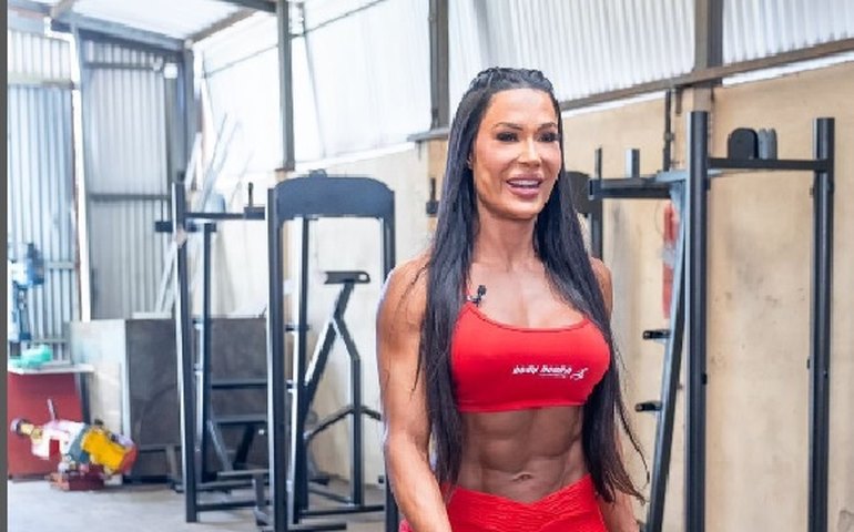 Gracyanne Brabosa falar sobre separação e admite ter errado