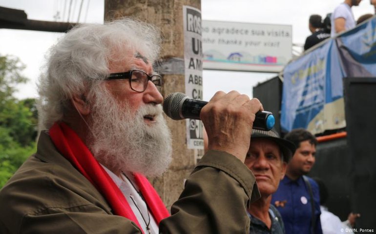 &#8220;A humanidade tornou-se assassina de si mesma&#8221;, diz Leonardo Boff