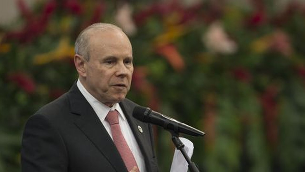 Mantega classifica de impasse situação argentina com fundos abutres