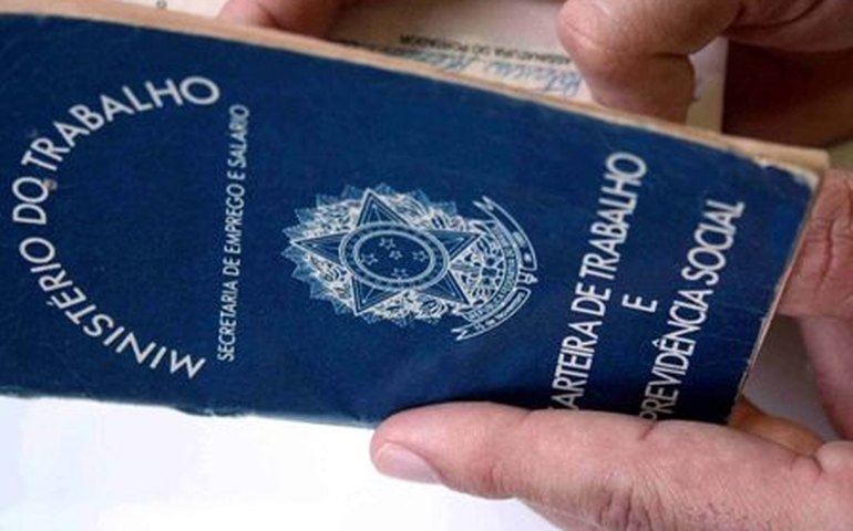 Desemprego atinge 12,3 milhões de pessoas na maior taxa desde 2012