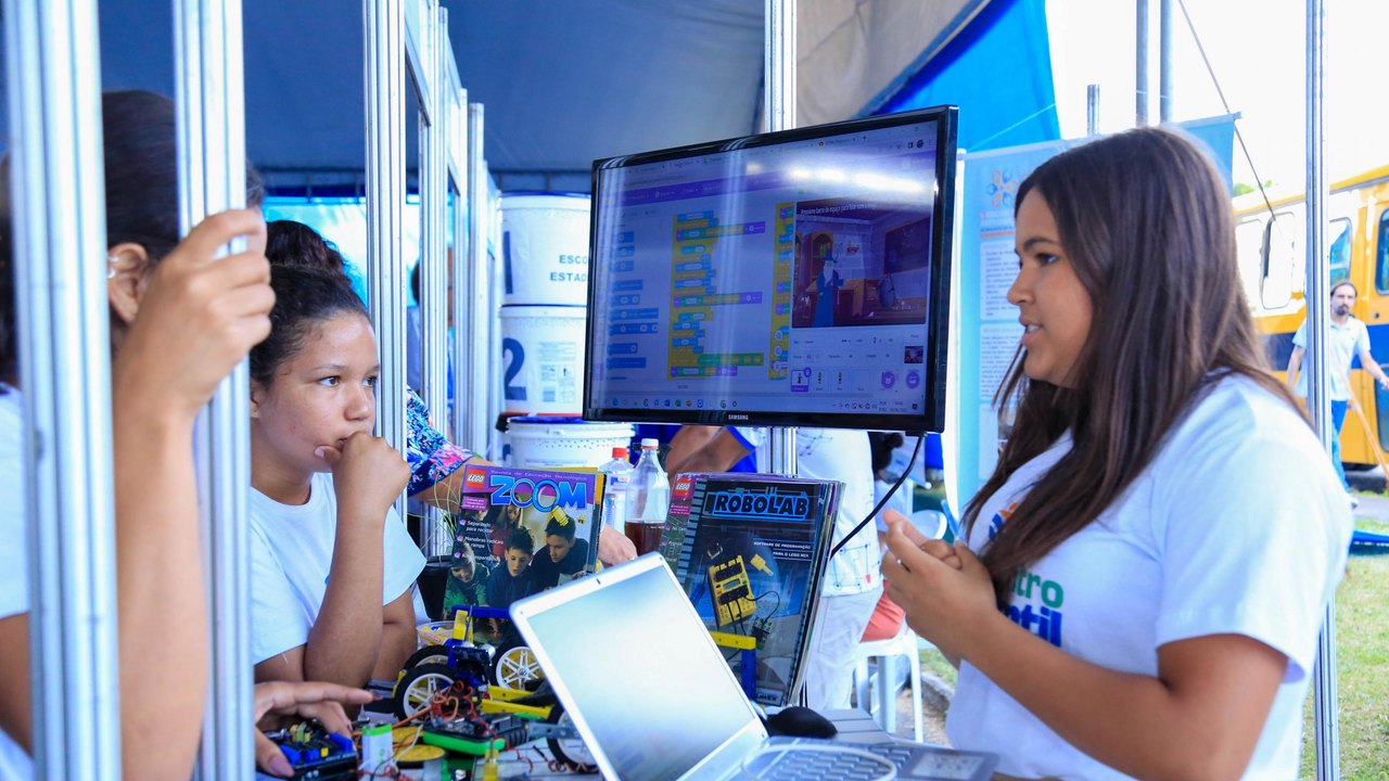 Mais de mil estudantes participam do 7º Encontro Estudantil da Rede Estadual