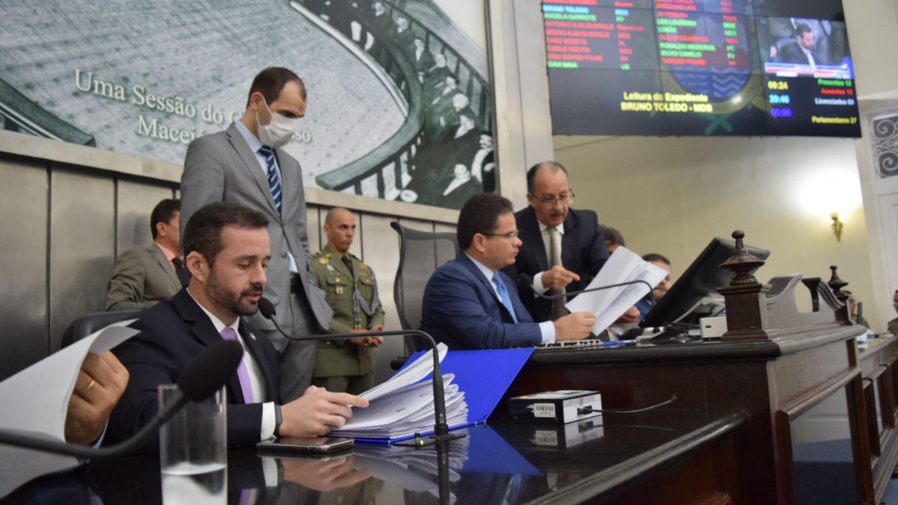 Aprovada lei de diretrizes para a elaboração e execução da Lei Orçamentária de 2023