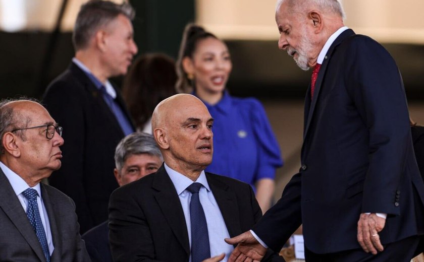 Mídia: Trump confirma disposição e diz que pode conversar com Lula sobre tarifaço 'quando ele quiser'