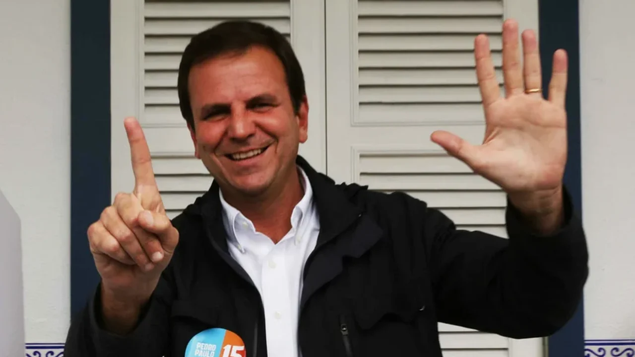Em meio à crise política e após megaoperação, Paes vai à Itália discutir segurança; Guaraná, presidente do TCM, assume prefeitura