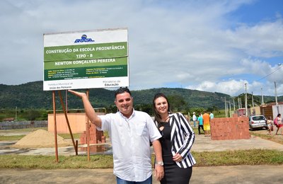 Prefeito Kil assina ordem de serviço para creche pública em União dos Palmares