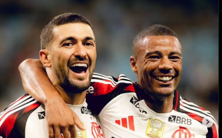 Com 2 gols de Arrascaeta, Flamengo bate Grêmio e se reabilita de derrota na Libertadores