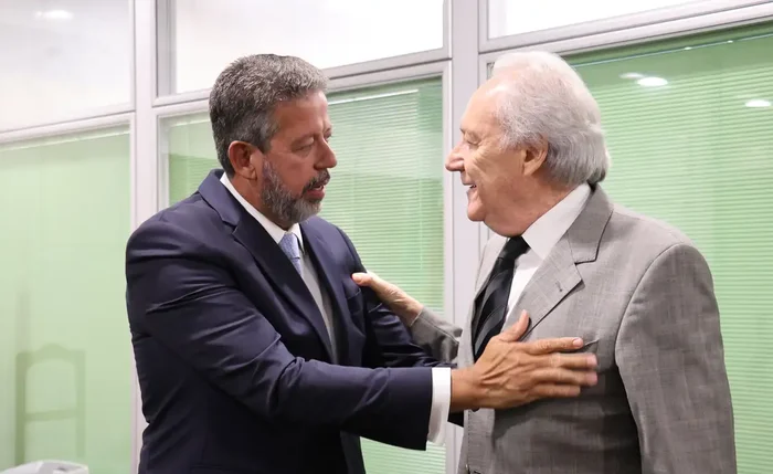 Conversa entre Arthur Lira e Ricardo Lewandowski ocorreu após os deputados adiarem a análise do caso