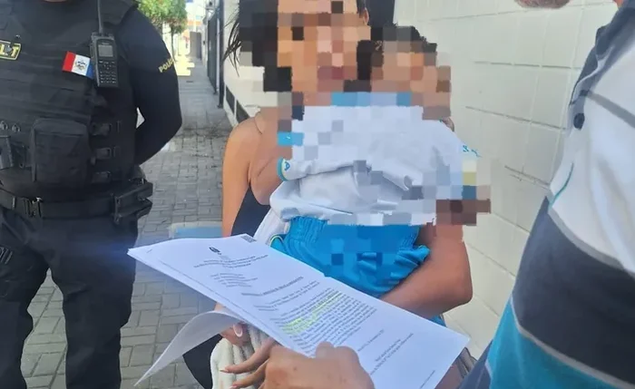 Equipe da Polícia Civil durante operação de apoio à Vara da Infância em Maceió