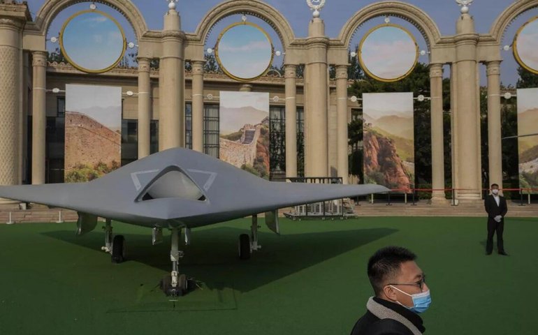 EUA enfrentam dificuldades para competir com a China no desenvolvimento de drones, diz jornal