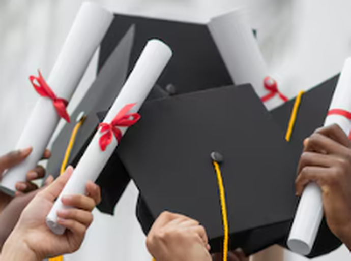 Dia da Educação: EAD já representa quase metade dos universitários no Brasil e impulsiona transformação social