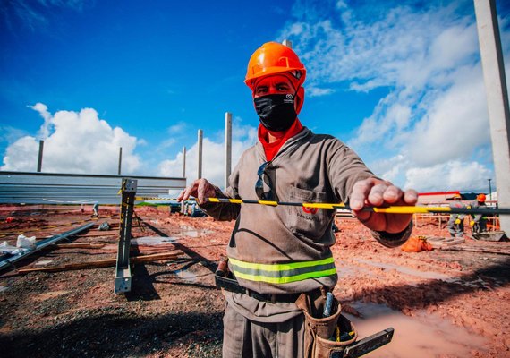 Novos investimentos ampliam oferta de trabalho e renda para os alagoanos