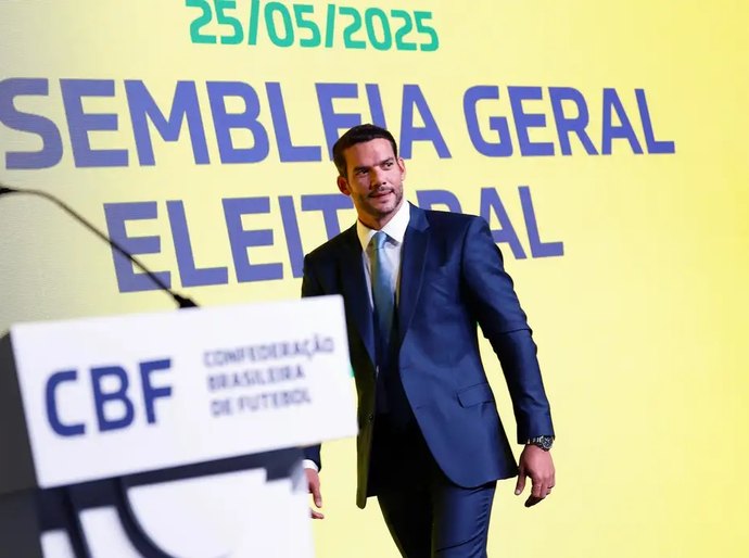 Candidato único, Samir Xaud é eleito presidente da CBF