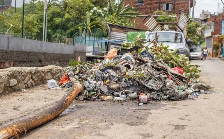 Prefeitura de Maceió retira mais de 1 milhão de quilos de entulhos das galerias em 2022