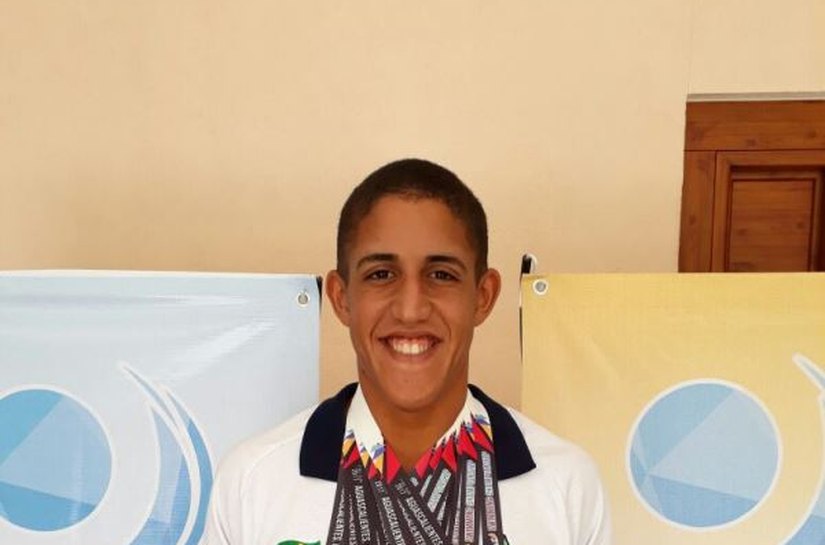 Jovem deodorense conquista sete medalhas no Campeonato Mundial de Natação Paralímpica