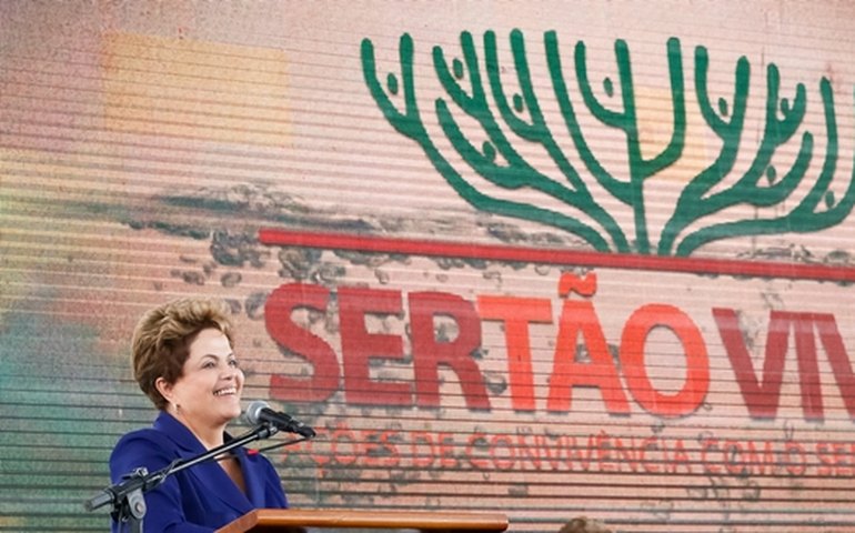 É um ato de afirmação: é possível conviver com a seca, afirma Dilma