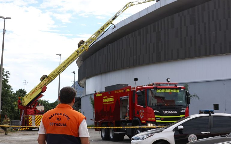 Incêndio no Velódromo do Rio é controlado; pista permanece intacta